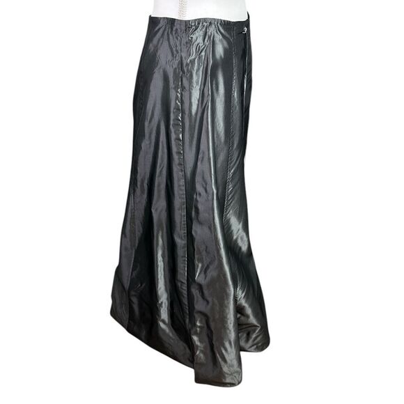 R & K EVENING Elegant Grey Metallic Satin Skirt Size 8 - Picture 6 of 9